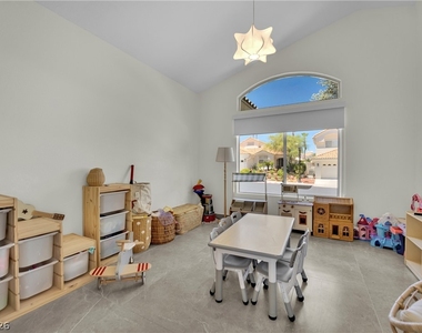 8121 Sunset Cove Drive - Photo Thumbnail 37