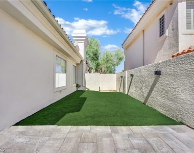 8121 Sunset Cove Drive - Photo Thumbnail 48