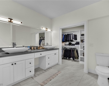 8121 Sunset Cove Drive - Photo Thumbnail 28