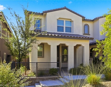 11712 Redwood Mountain Avenue - Photo Thumbnail 1