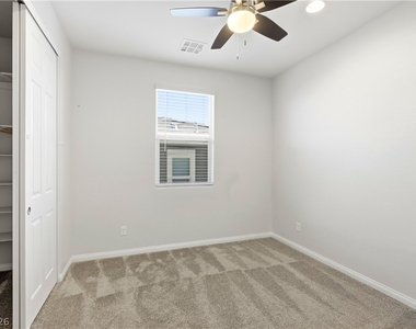 11712 Redwood Mountain Avenue - Photo Thumbnail 23