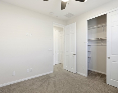 11712 Redwood Mountain Avenue - Photo Thumbnail 24