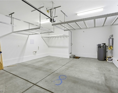 11712 Redwood Mountain Avenue - Photo Thumbnail 35