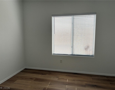 1389 Kapelle Street - Photo Thumbnail 6