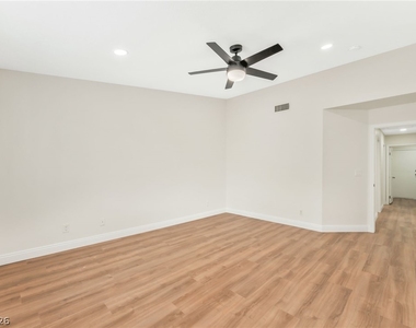 6105 Sadler Drive - Photo Thumbnail 11