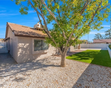 6105 Sadler Drive - Photo Thumbnail 23