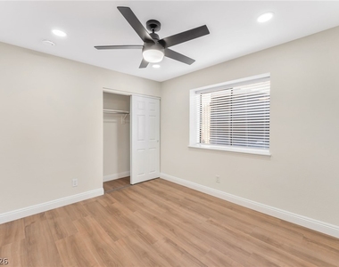 6105 Sadler Drive - Photo Thumbnail 21