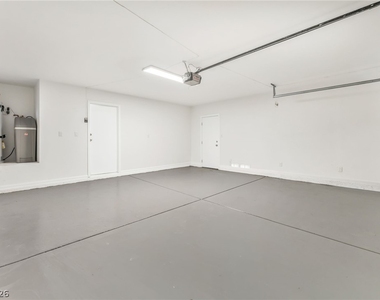 6105 Sadler Drive - Photo Thumbnail 20