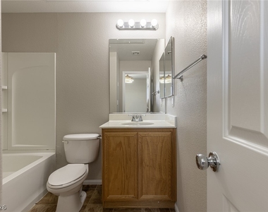 10408 Wildflower Gully Street - Photo Thumbnail 33
