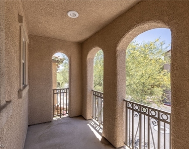 10408 Wildflower Gully Street - Photo Thumbnail 13