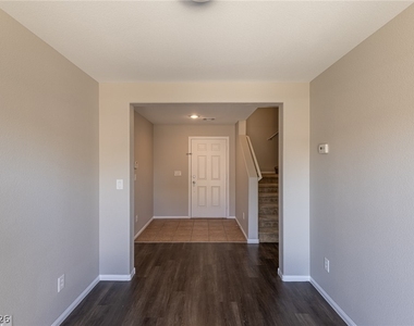 10408 Wildflower Gully Street - Photo Thumbnail 7
