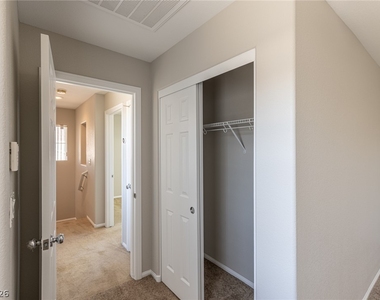 10408 Wildflower Gully Street - Photo Thumbnail 42