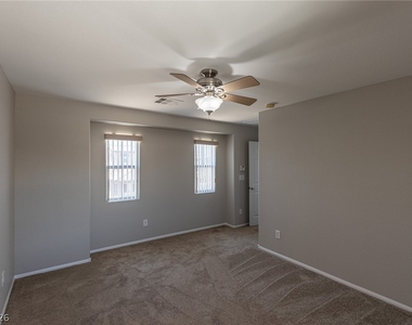10408 Wildflower Gully Street - Photo Thumbnail 38
