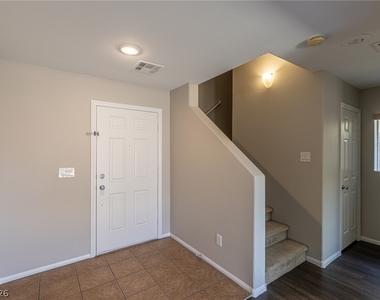 10408 Wildflower Gully Street - Photo Thumbnail 4