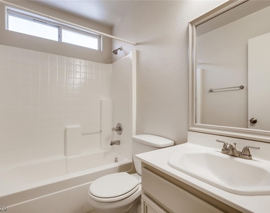 427 Regal Robin Way - Photo Thumbnail 20