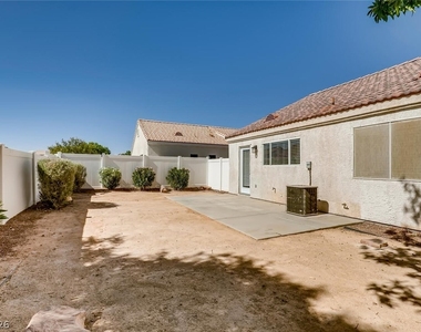 427 Regal Robin Way - Photo Thumbnail 23