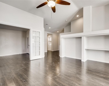 427 Regal Robin Way - Photo Thumbnail 5