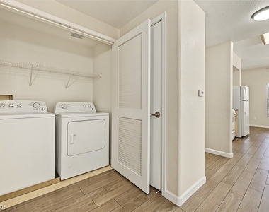 8250 N Grand Canyon Drive - Photo Thumbnail 25