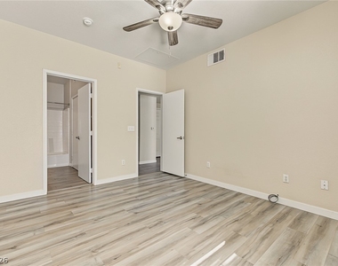 8250 N Grand Canyon Drive - Photo Thumbnail 19