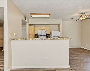 8250 N Grand Canyon Drive - Photo Thumbnail 11