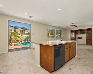 5558 Golden Palms Court - Photo Thumbnail 9