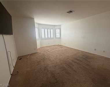 3040 Waterview Drive - Photo Thumbnail 9
