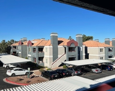8600 W Charleston Boulevard - Photo Thumbnail 16