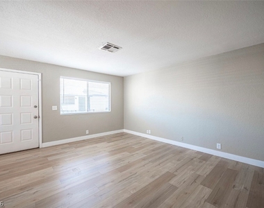 5336 Mancos Court - Photo Thumbnail 4