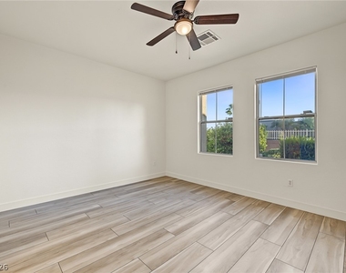 8561 Barkeria Court - Photo Thumbnail 10