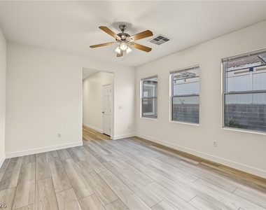 8561 Barkeria Court - Photo Thumbnail 3