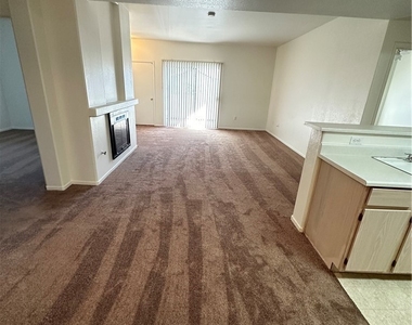 7413 W Russell Road - Photo Thumbnail 8