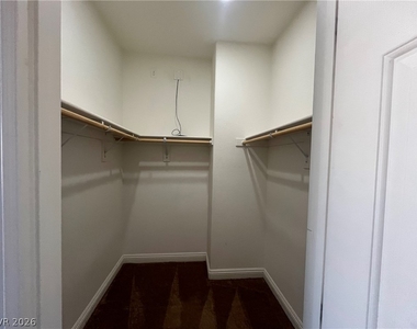 7584 Nicklin Street - Photo Thumbnail 12