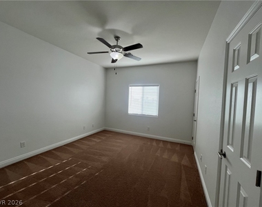 7584 Nicklin Street - Photo Thumbnail 7