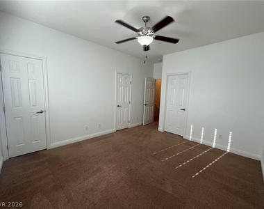 7584 Nicklin Street - Photo Thumbnail 8