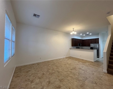 7584 Nicklin Street - Photo Thumbnail 2