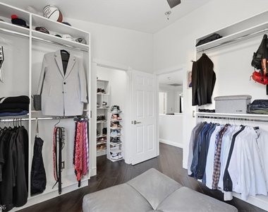 5397 Esparon Avenue - Photo Thumbnail 24