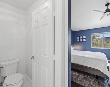 5397 Esparon Avenue - Photo Thumbnail 19