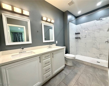 6153 Pine Desert Avenue - Photo Thumbnail 12