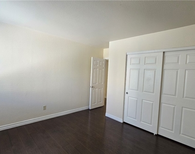 4430 Sandy River Drive - Photo Thumbnail 11