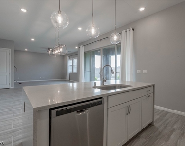 12385 Valley Chase Avenue - Photo Thumbnail 17