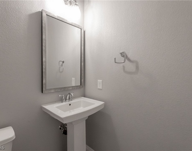 12385 Valley Chase Avenue - Photo Thumbnail 6