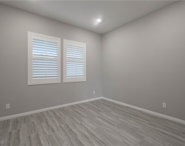 12385 Valley Chase Avenue - Photo Thumbnail 2