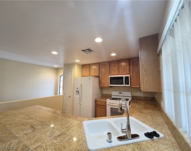 5415 Crimson Crest Place - Photo Thumbnail 5