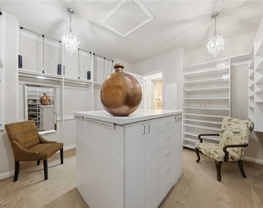 101 S Royal Ascot Drive - Photo Thumbnail 78
