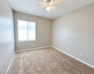 9057 Spinning Wheel Avenue - Photo Thumbnail 27