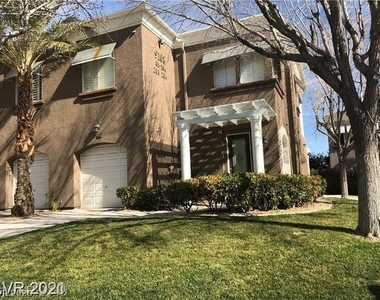 9108 Vista Greens Way - Photo Thumbnail 1