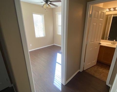 9848 Lake Austin Court - Photo Thumbnail 7