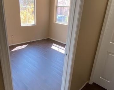 9848 Lake Austin Court - Photo Thumbnail 19