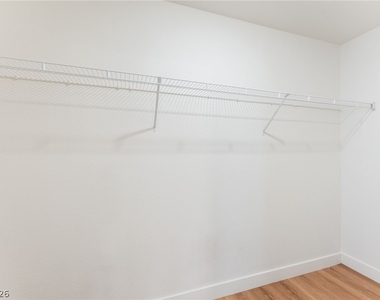 2137 Tierra Del Verde Street - Photo Thumbnail 25