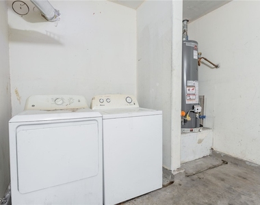 2137 Tierra Del Verde Street - Photo Thumbnail 33